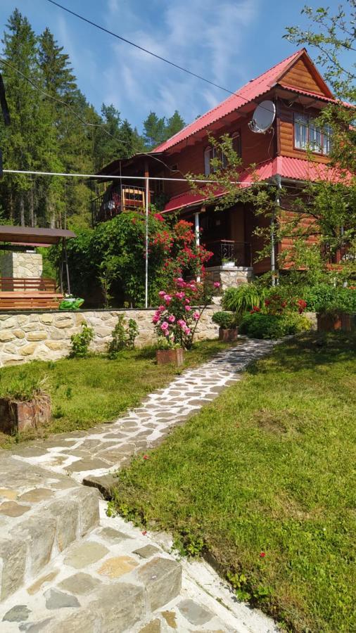 Villa Лісова Казка à Yaremtche Extérieur photo